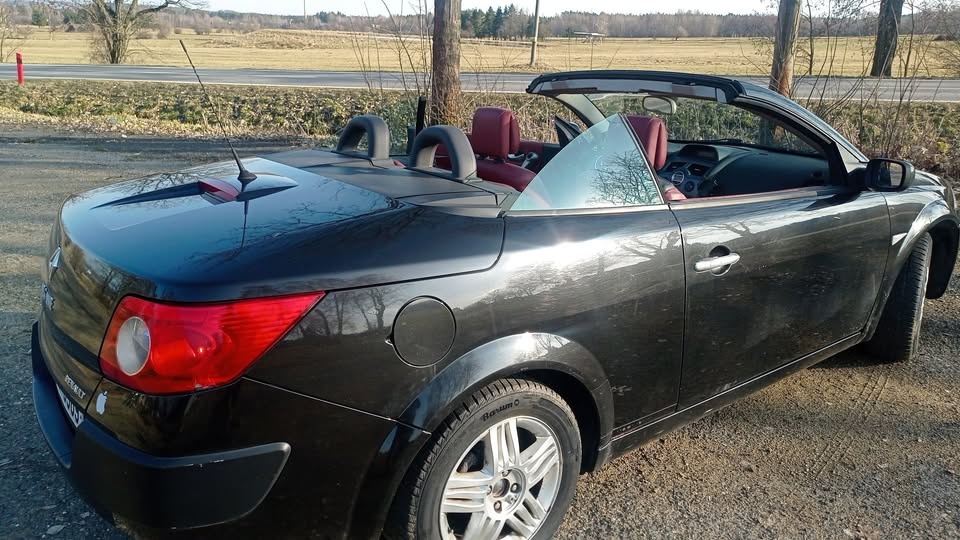 Renault cabrio Karmann nová STK