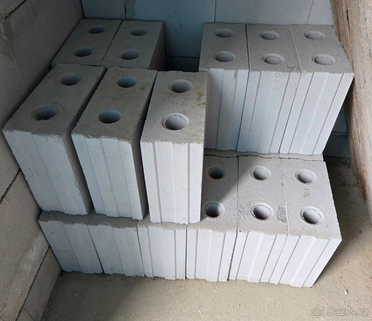 VPC cihly 115mm