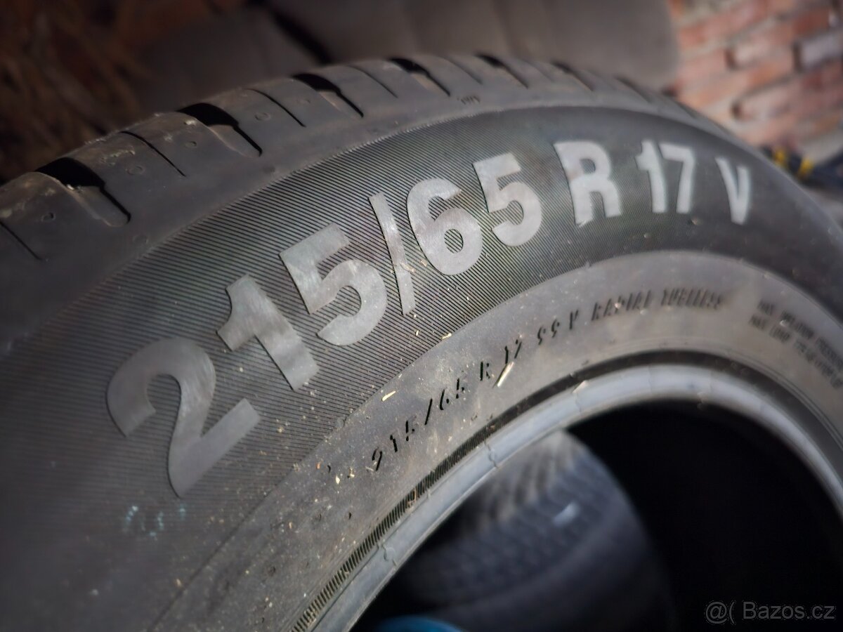Pneu letní 215/65/r17 v