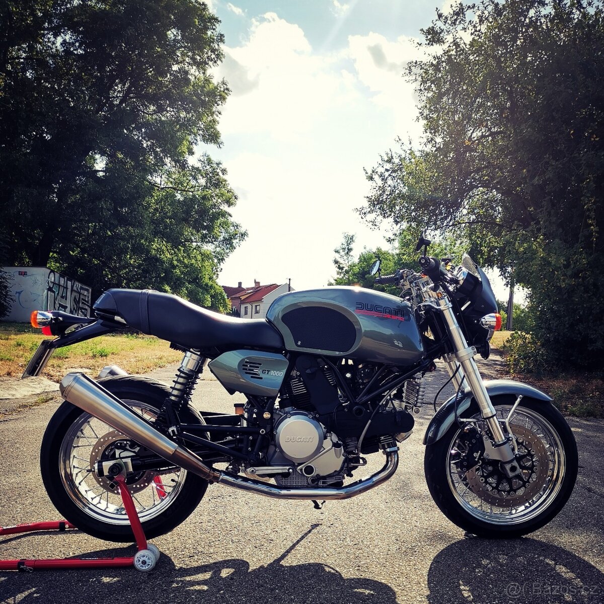 Ducati GT 1000 sport classic
