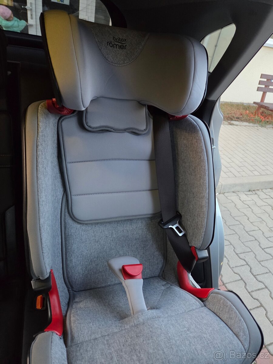 Britax Romer ADVANSAFIX IV R