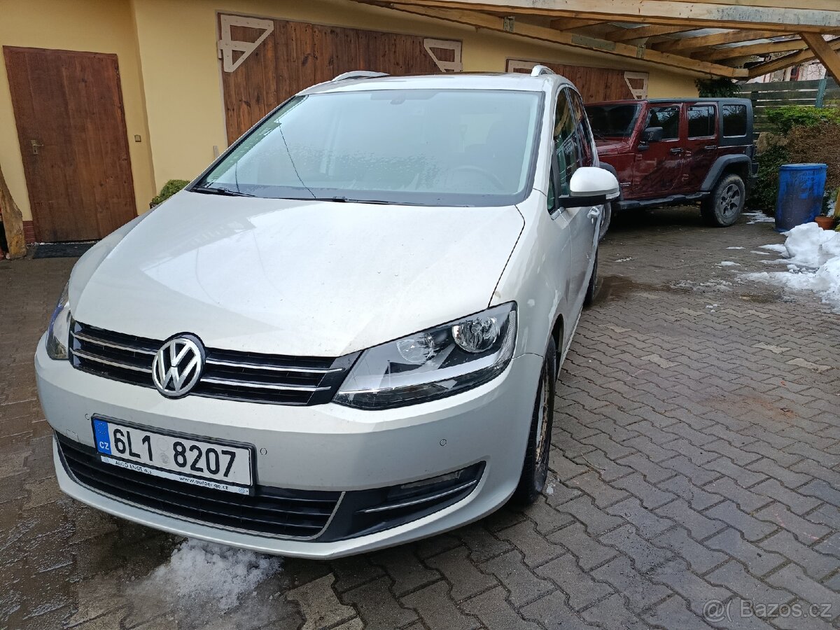 VW Sharan 2,0 tdi DSG Highline 215tkm.