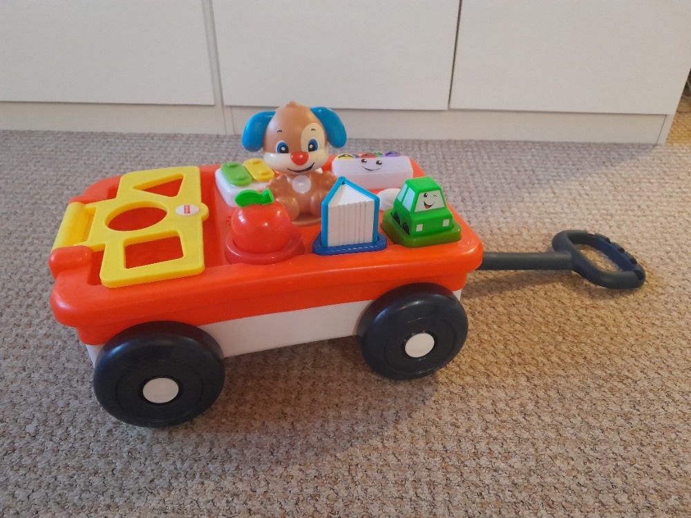 Vozík Fisher-Price mluvící