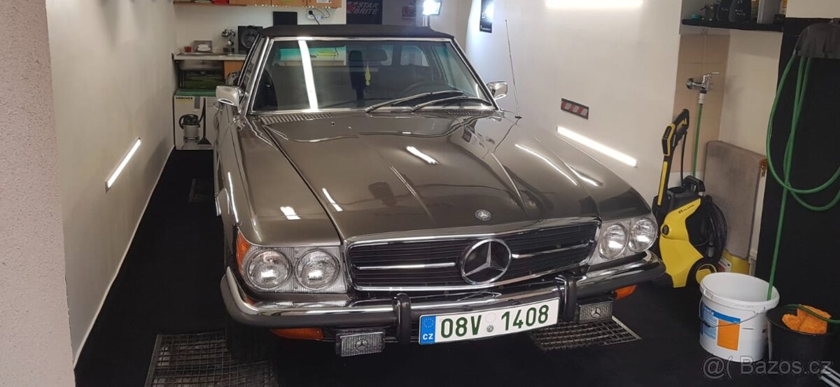 Mercedes W107 450sl
