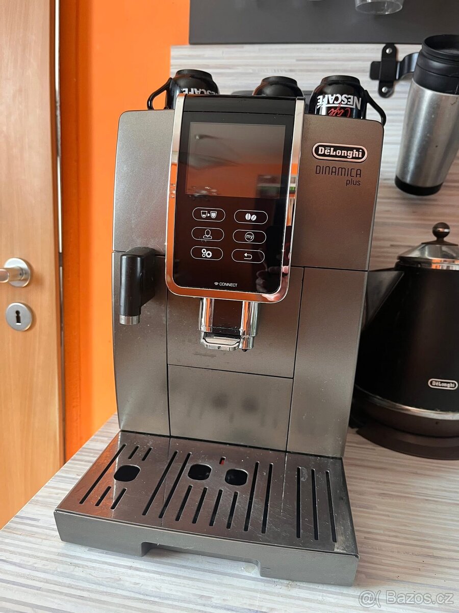 DeLonghi Dinamica Plus automatický kávovar