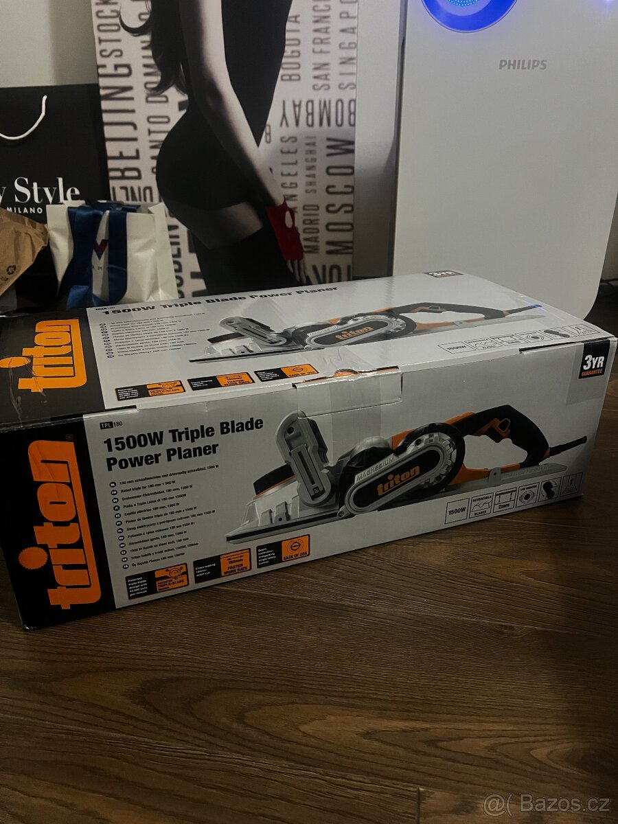 Profi hoblík TRITON TPL 180 úplně nový