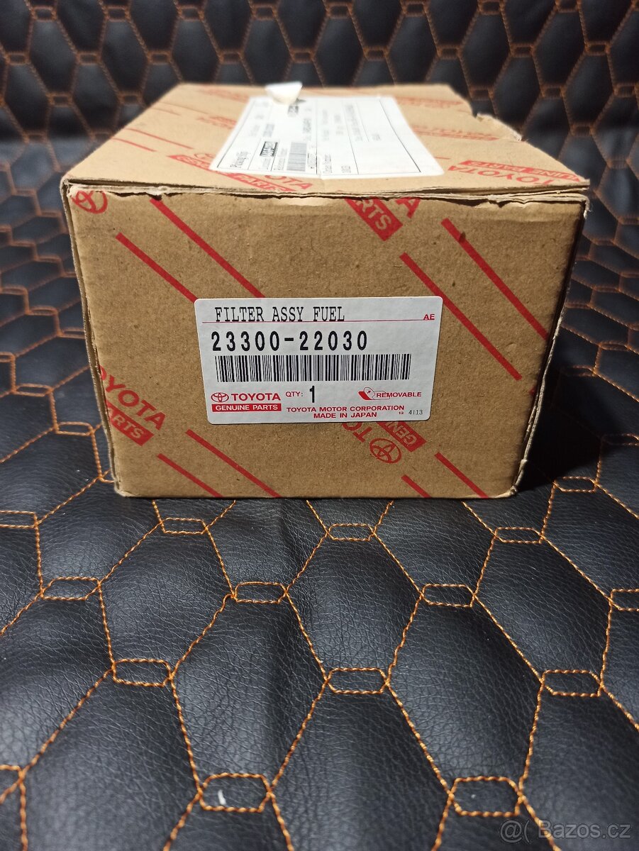 Palivový filtr OEM Toyota Corolla E11
