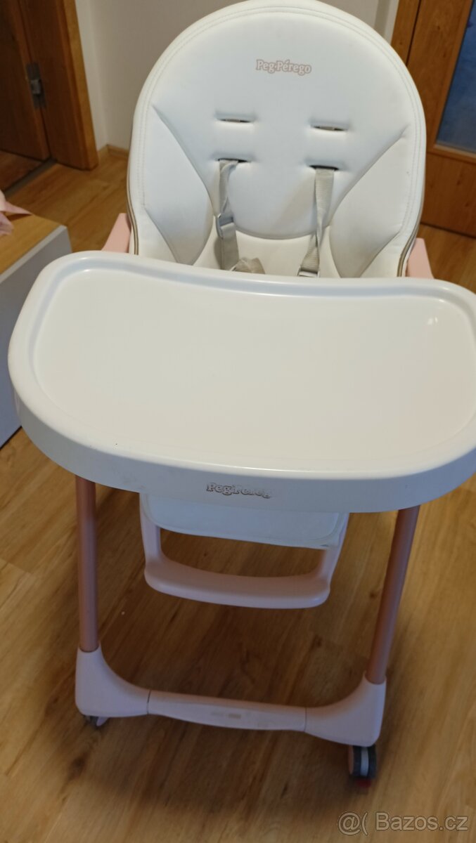 Jídelní židlička Peg Pérego prima papa