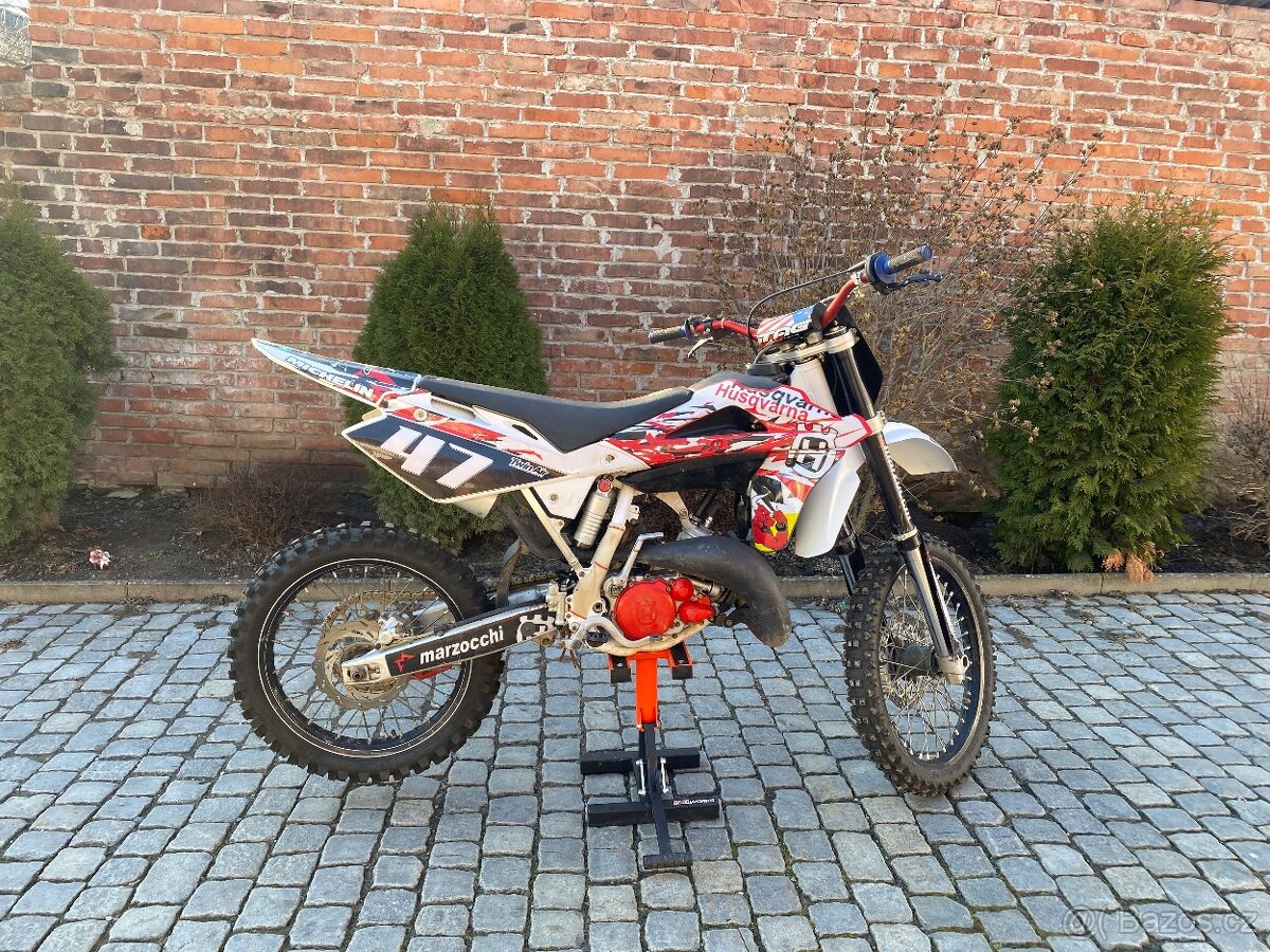 HUSQVARNA CR 125