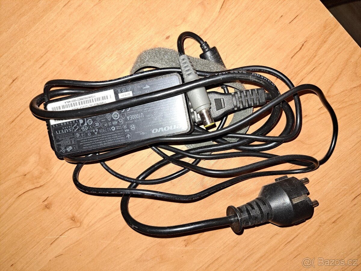 Nabíječka Lenovo