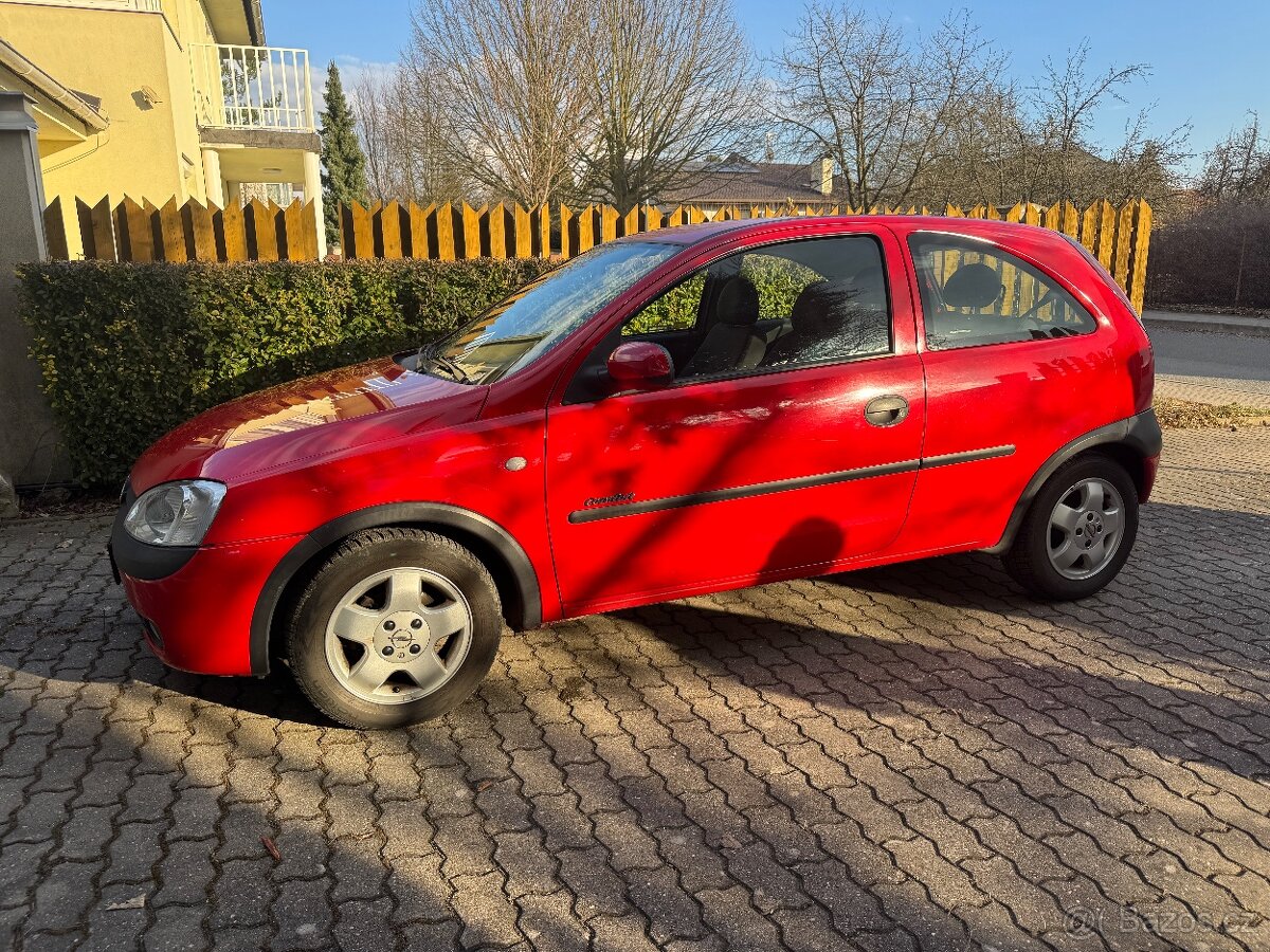 Opel Corsa 1.2 rok výroby 2002 REZERVACE