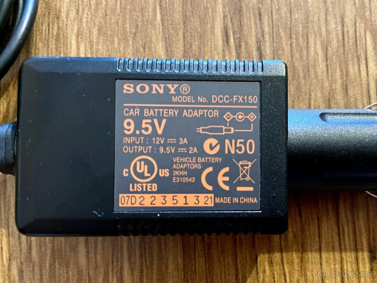 Originál auto nabíječka/adaptér Sony DCC-FX150 9,5V DC-DC