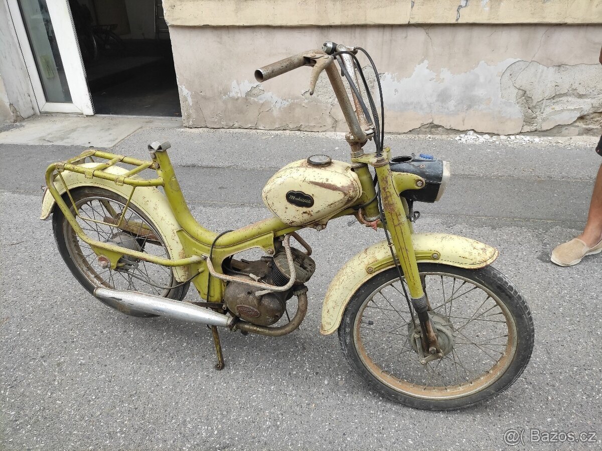 Prodám motoguzzi 50 r.v. 1963