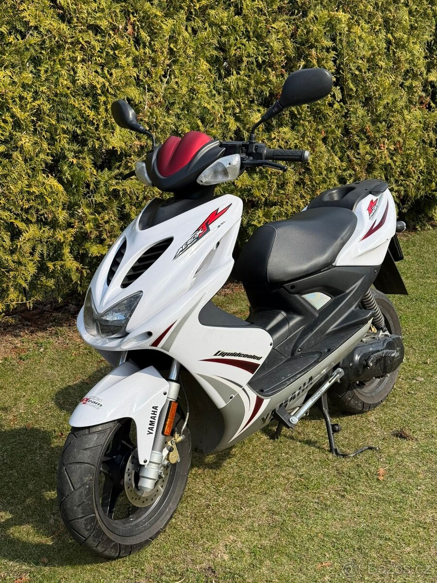 Skutr Yamaha Aerox 50 (2012)