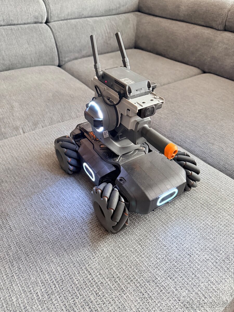 Robot DJI RoboMaster S1