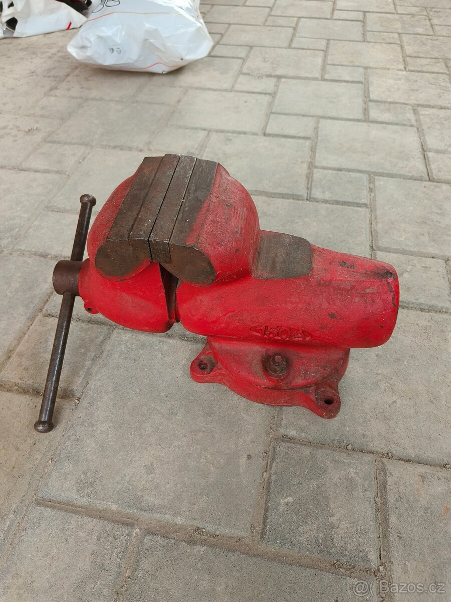 Svěrák YORK 150A