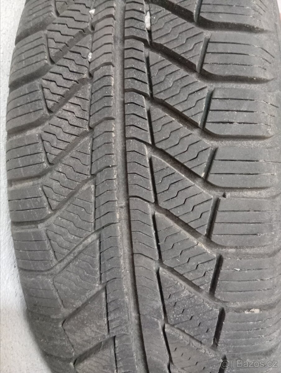 Pneu 195/65 R15