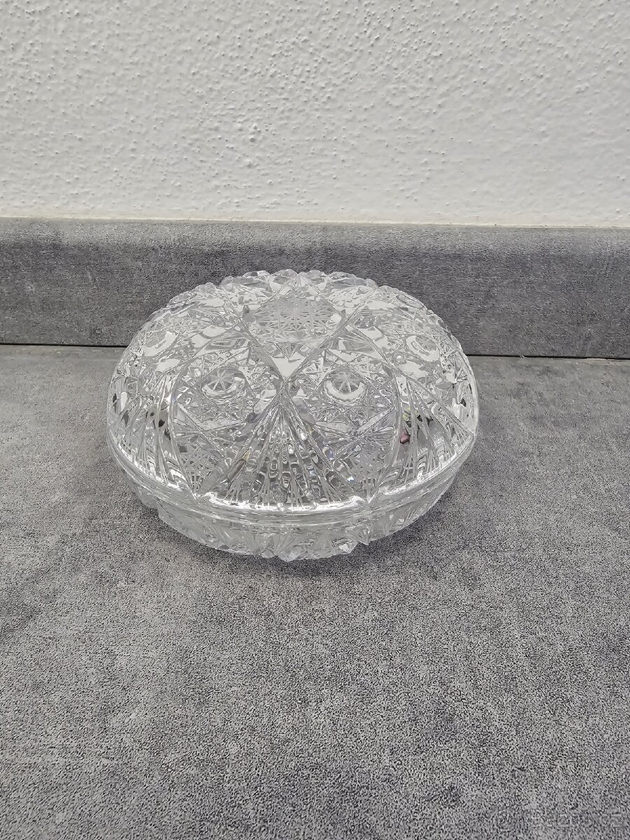 Retro broušená dóza na cukrovinky / šperky – křišťál