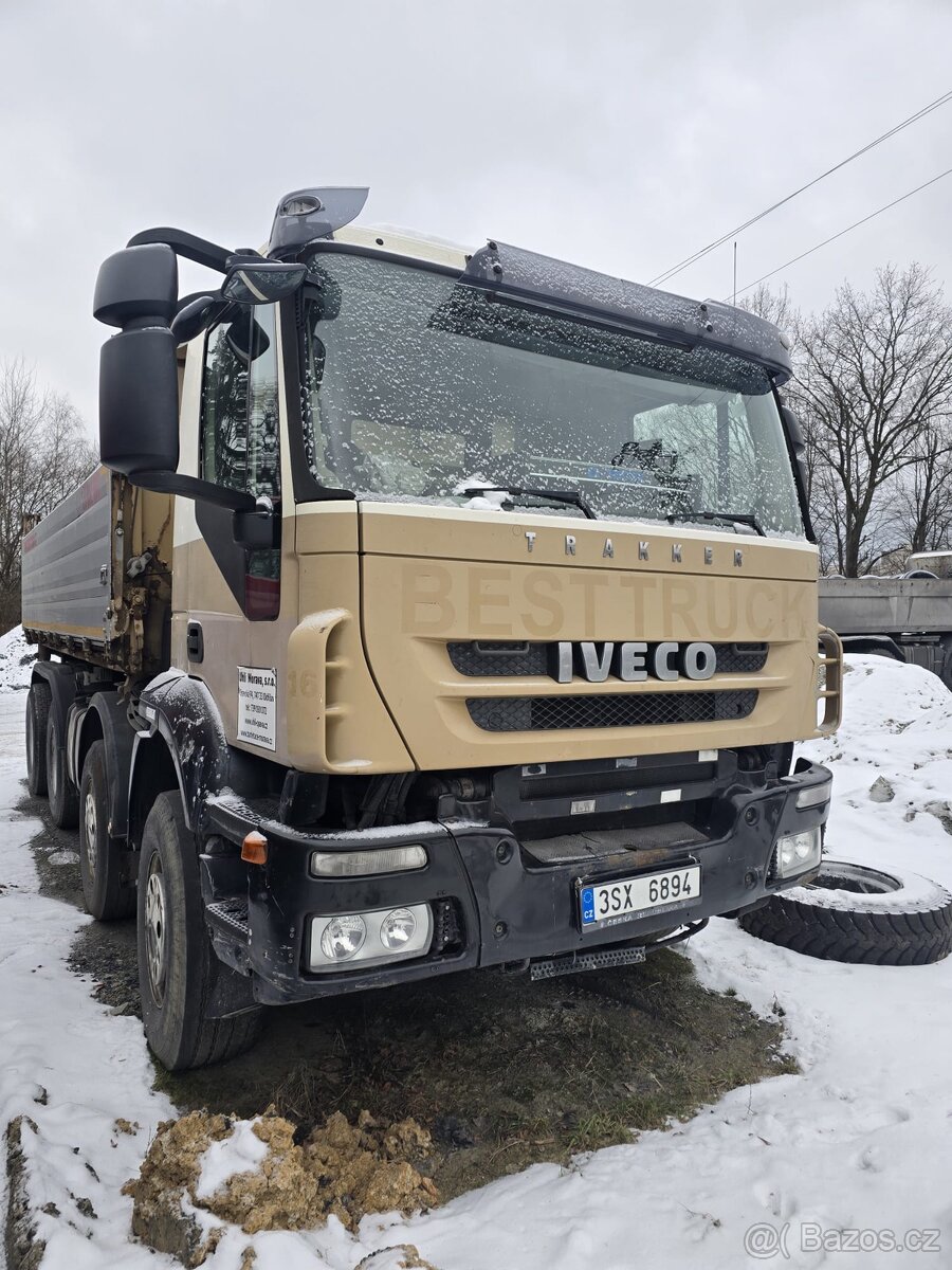 Iveco trakker 8x4