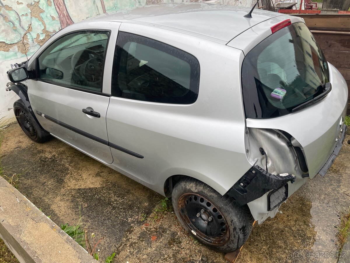 díly clio 3 benzín 1,2 16V, r.v. 2007