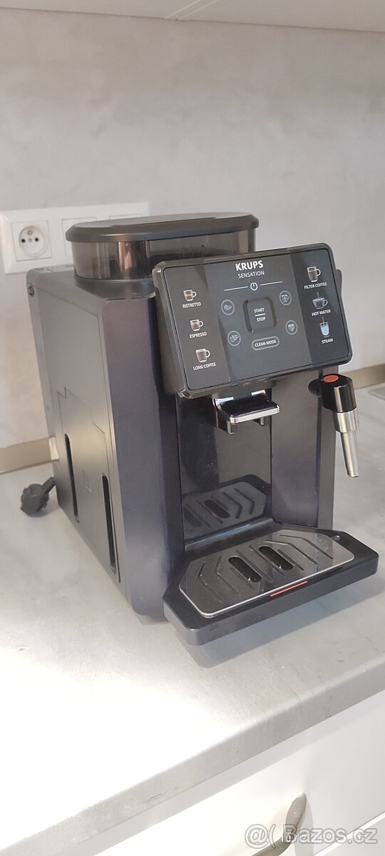 kávovar KRUPS EA910B10 Sensation C50