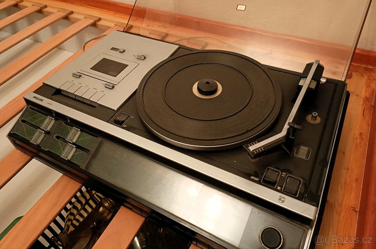 Retro gramofonová souprava Philips