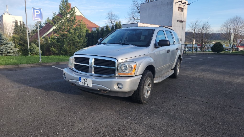 Dodge Durango 5.7 HEMI, 7-mi místné, 4x4