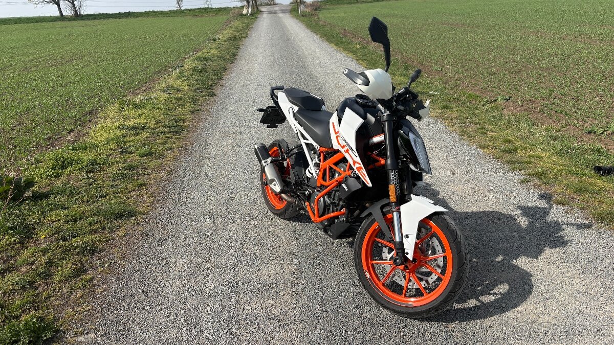 KTM DUKE 390