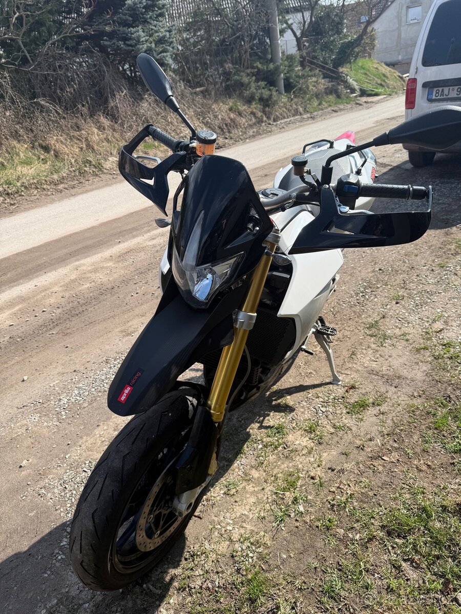 Aprilia Dorsoduro 1200