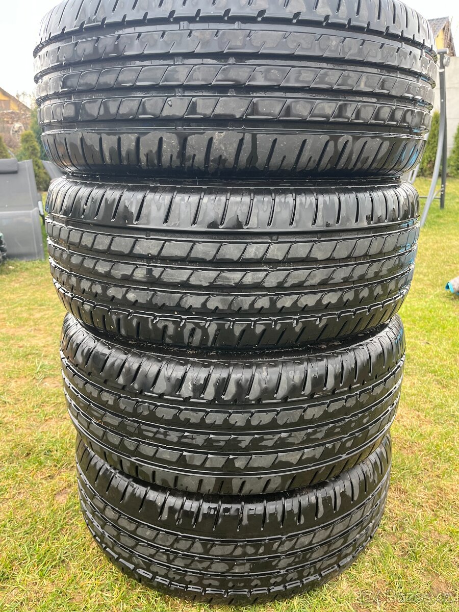 Letní pneu LASSA 235 55 R17