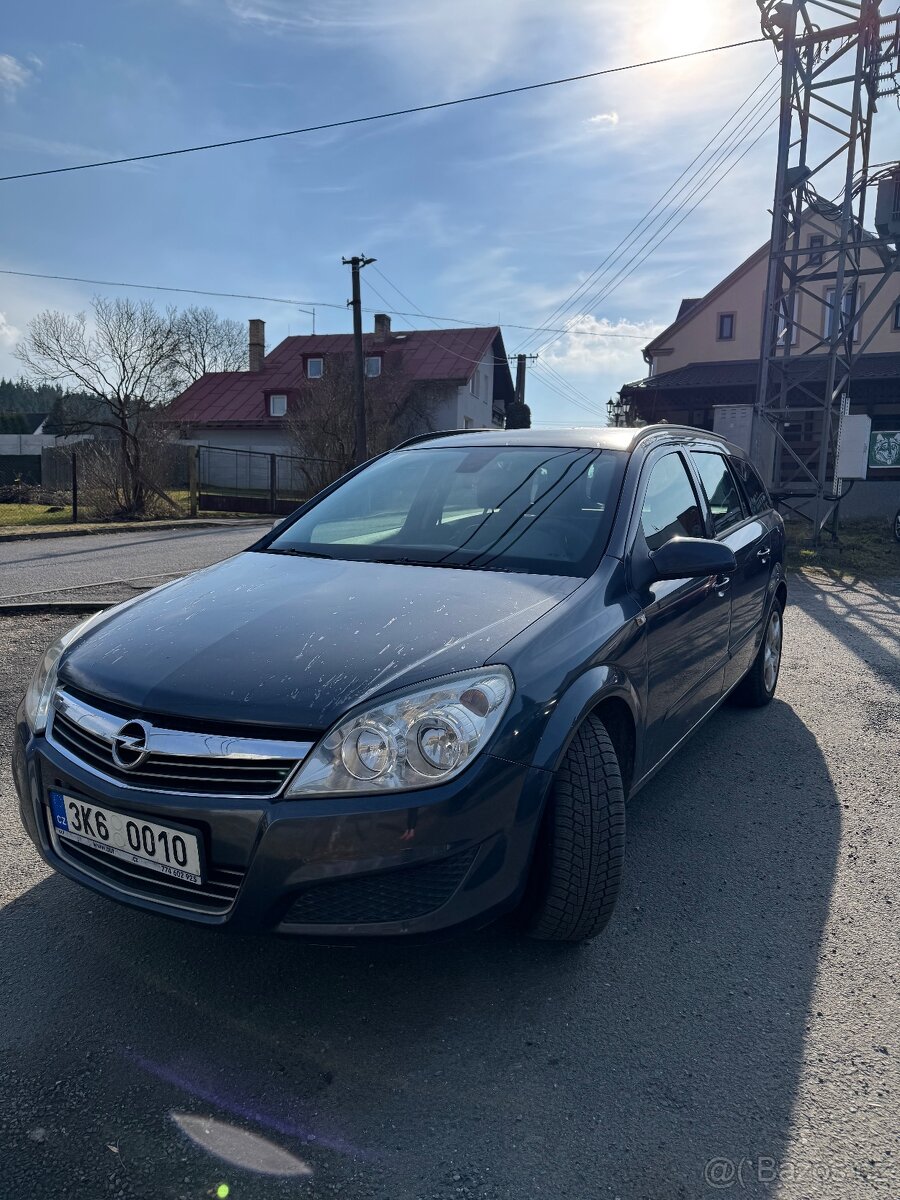 Opel Astra H caravan kombi