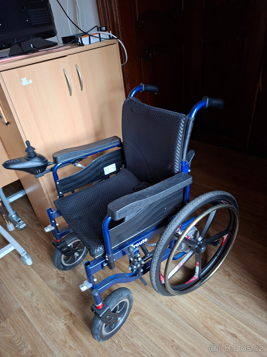 Elektrický invalidní vozík JJW 5004