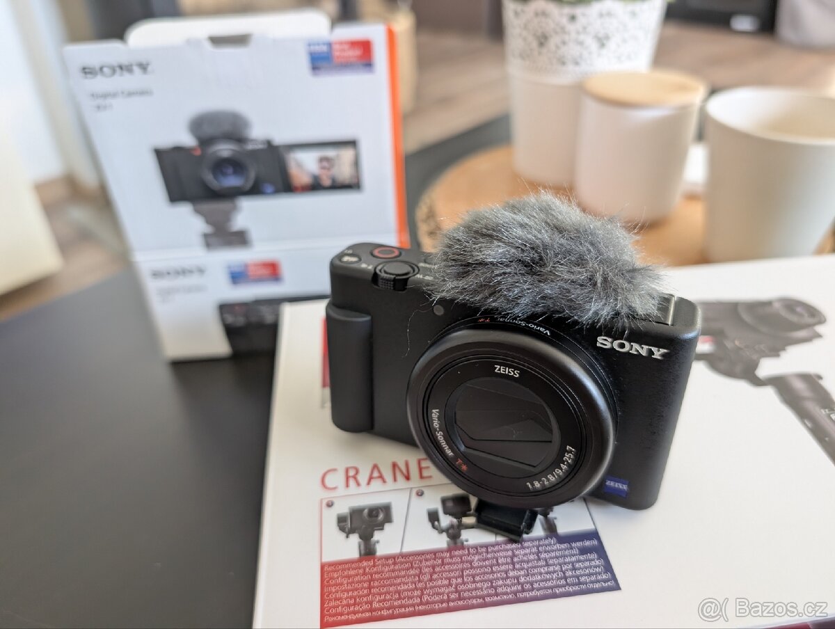 Vynikající kamera SONY ZV-1 (Vlog camera)