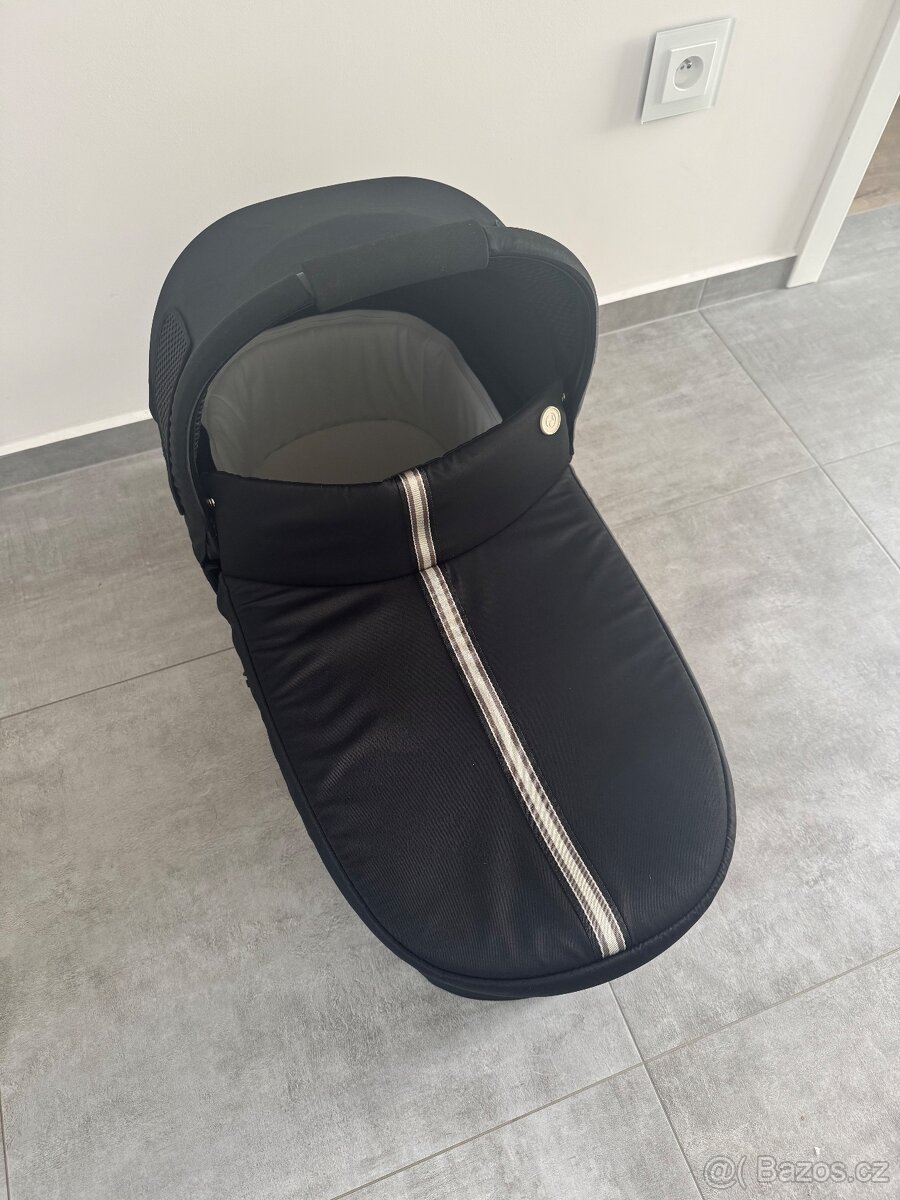 Cybex COT S korba černá