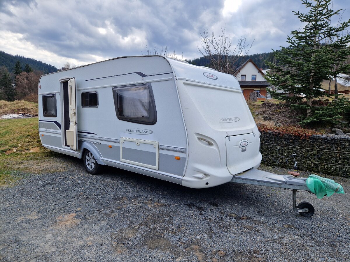 Obytný přivĕs LMC 520 Maestro