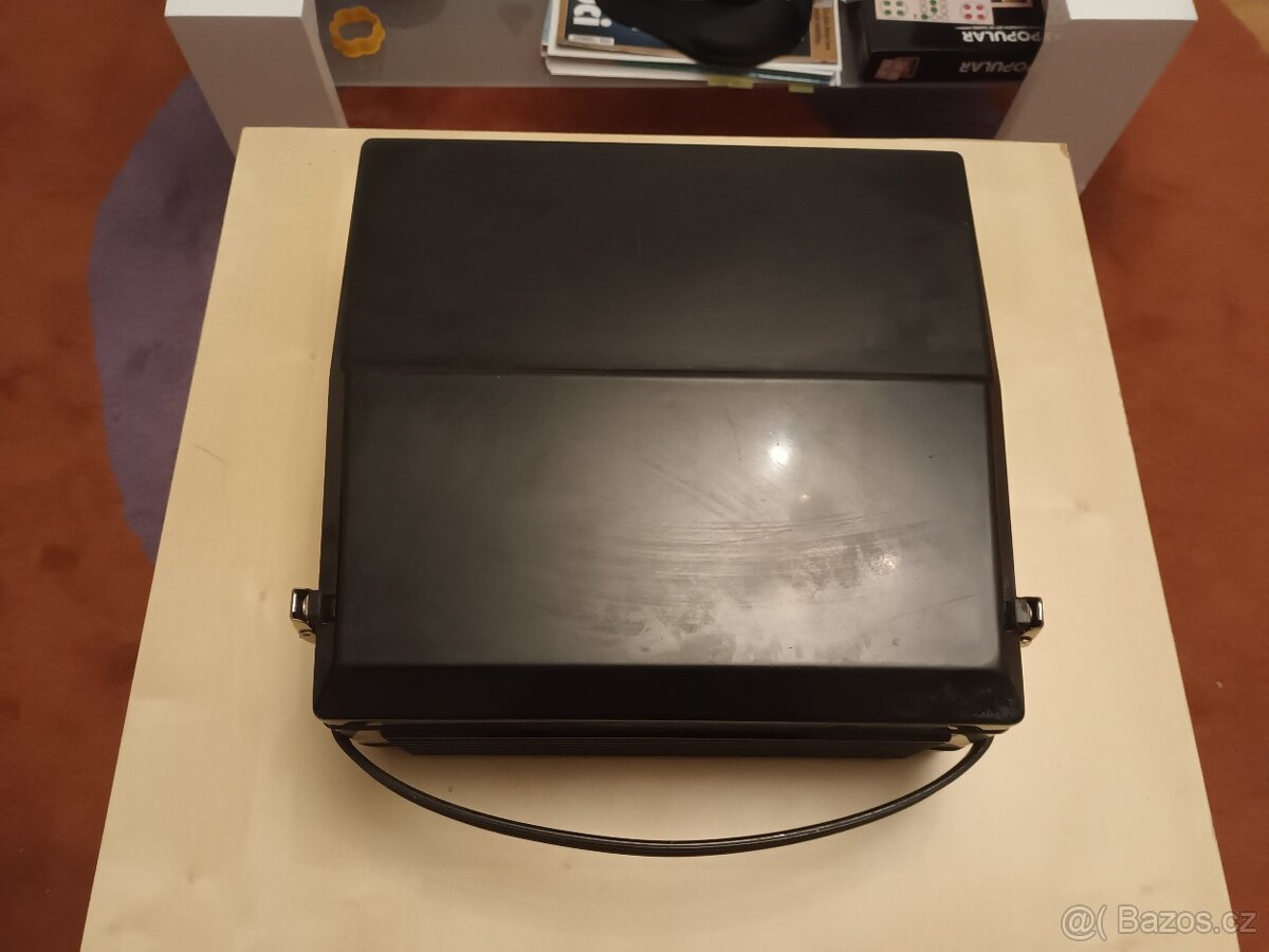 Magnetofon Tesla B4