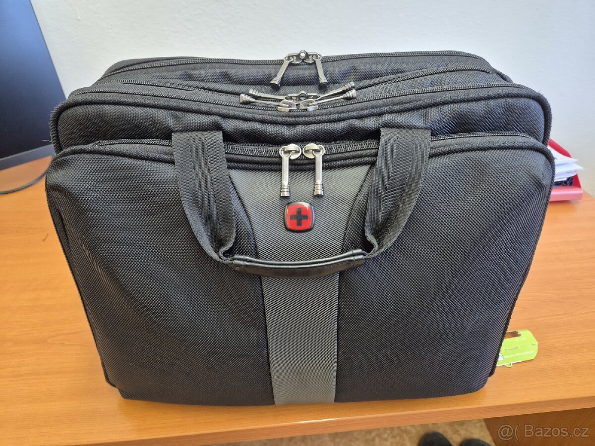 Taška na notebook Wenger legacy 17" černá