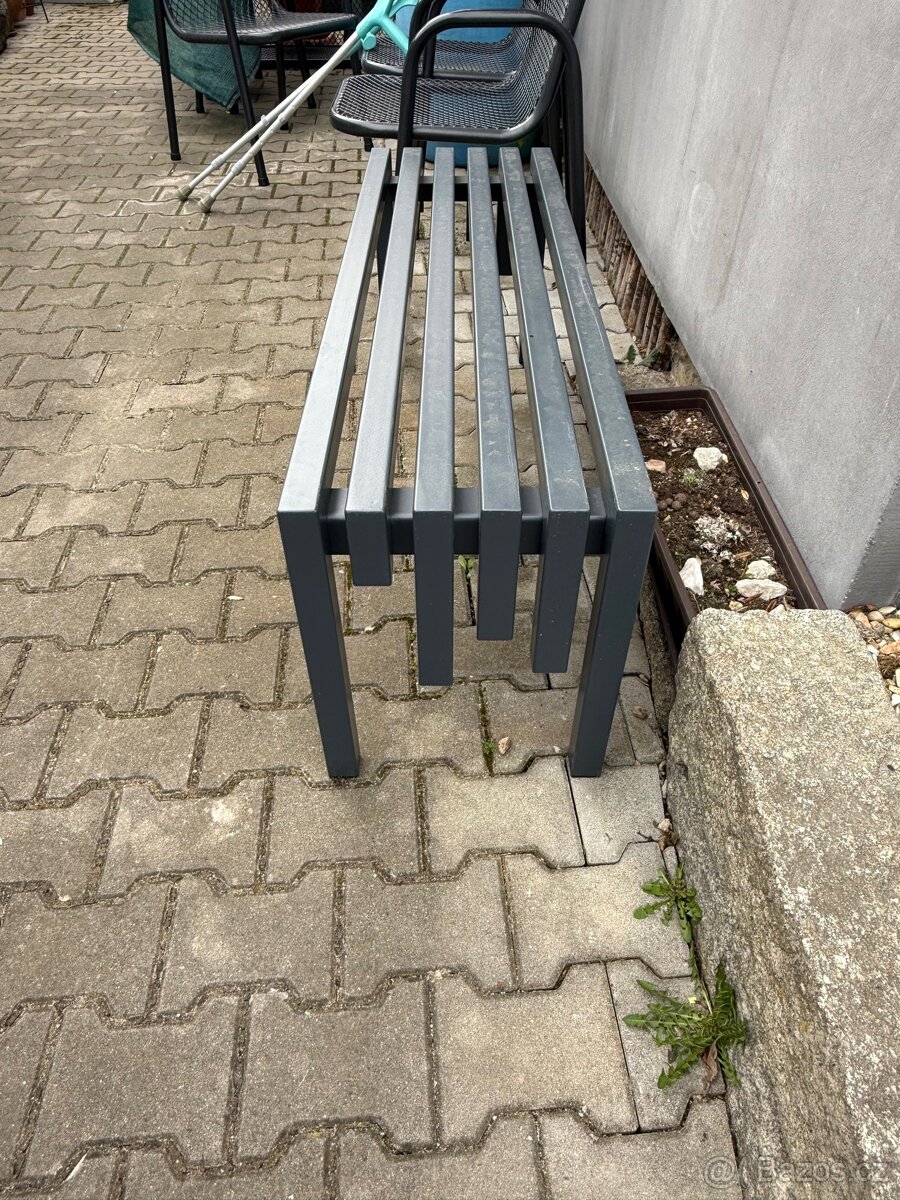 Prodám zahradní ocelové lavičky
