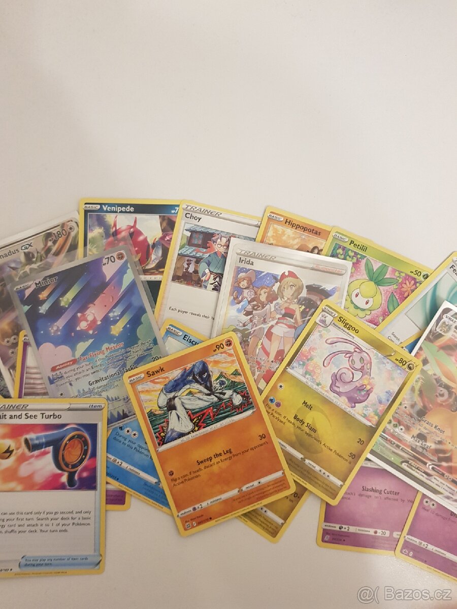 Pokémon MYSTERY balíček