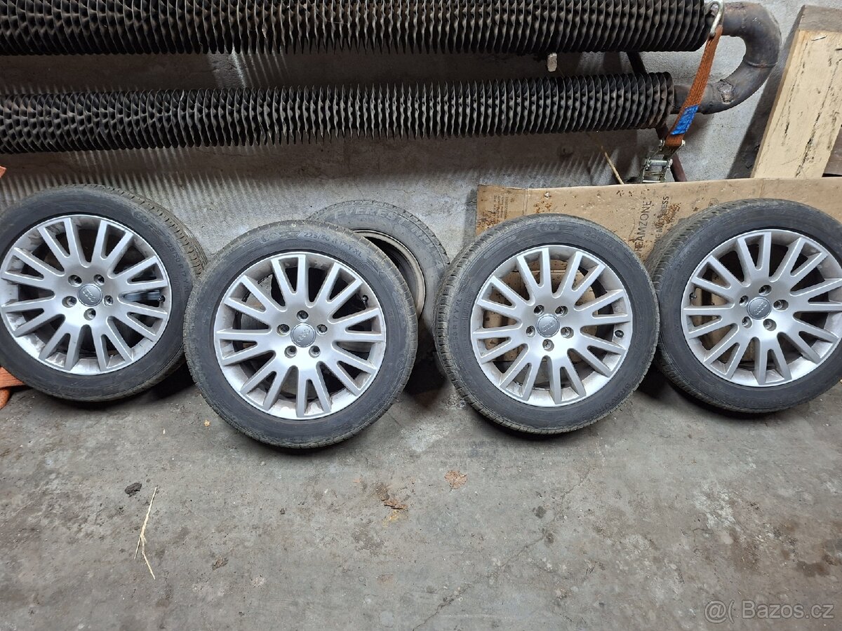 Audi r17 letní 5x112 7.5j et 45