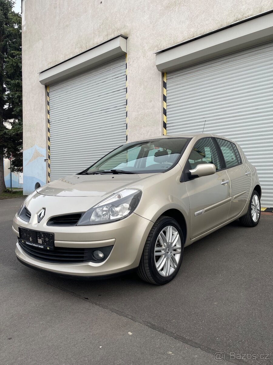 Renault Clio 3 1.6 16V INITIALE