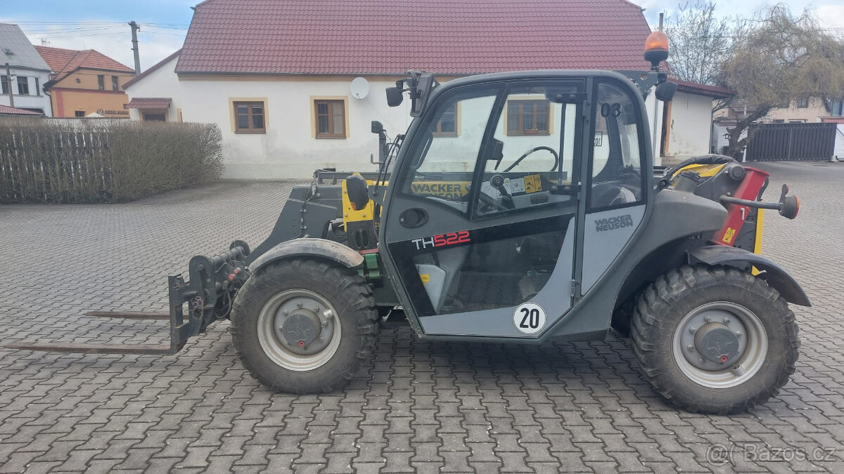 Teleskopický manipulátor WACKER NEUSON TH522+LŽÍCE A VIDLE,2