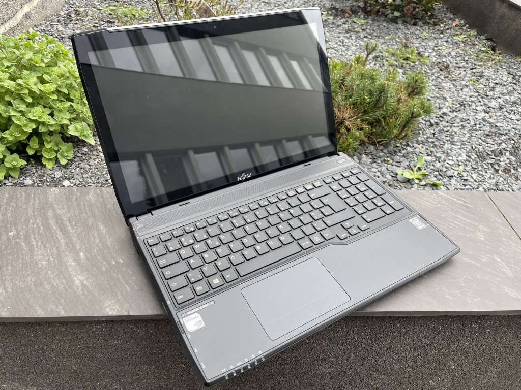 Notebook na hry s NVIDIA GeForce