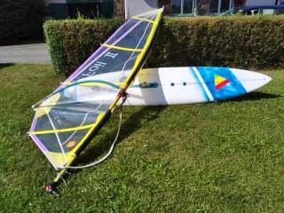 Windsurfing.