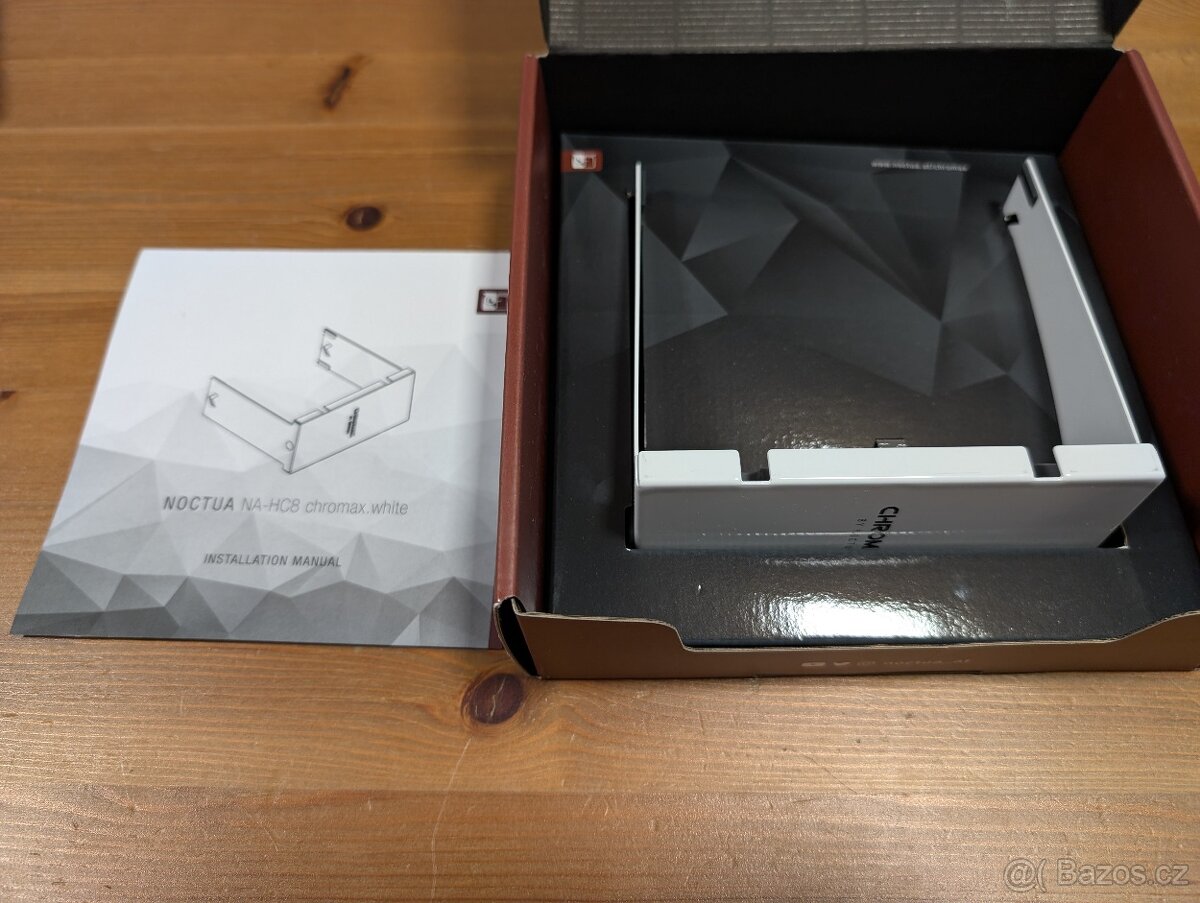 Noctua NA-HC8 Bílý kryt pro NH-U12A