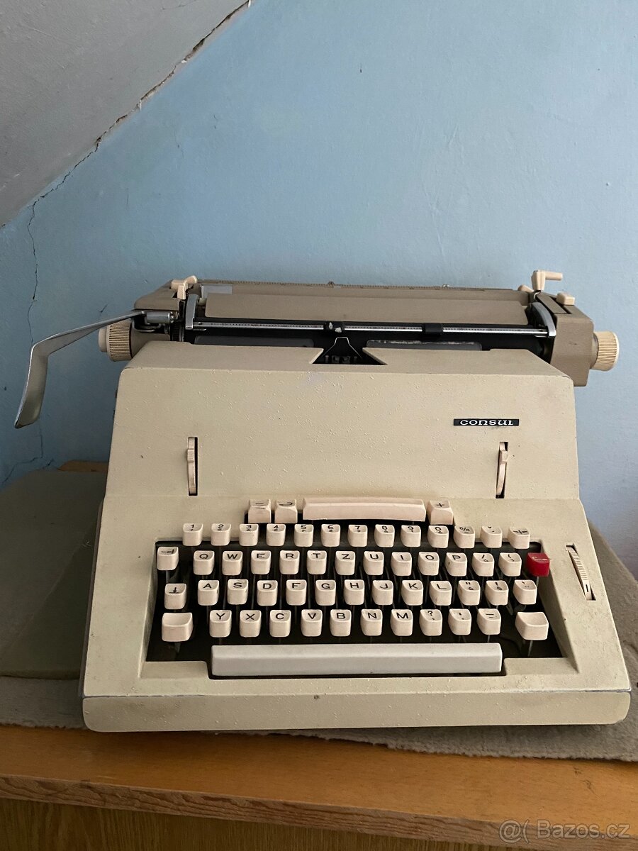 Retro psací stroj Consul