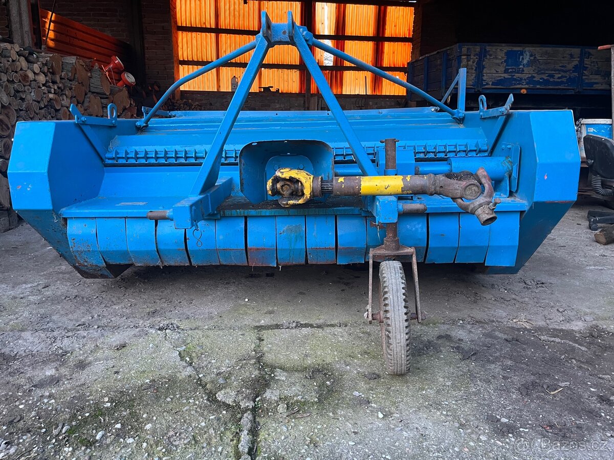 Drtič RS-160 Agrostroj Pelhřimov