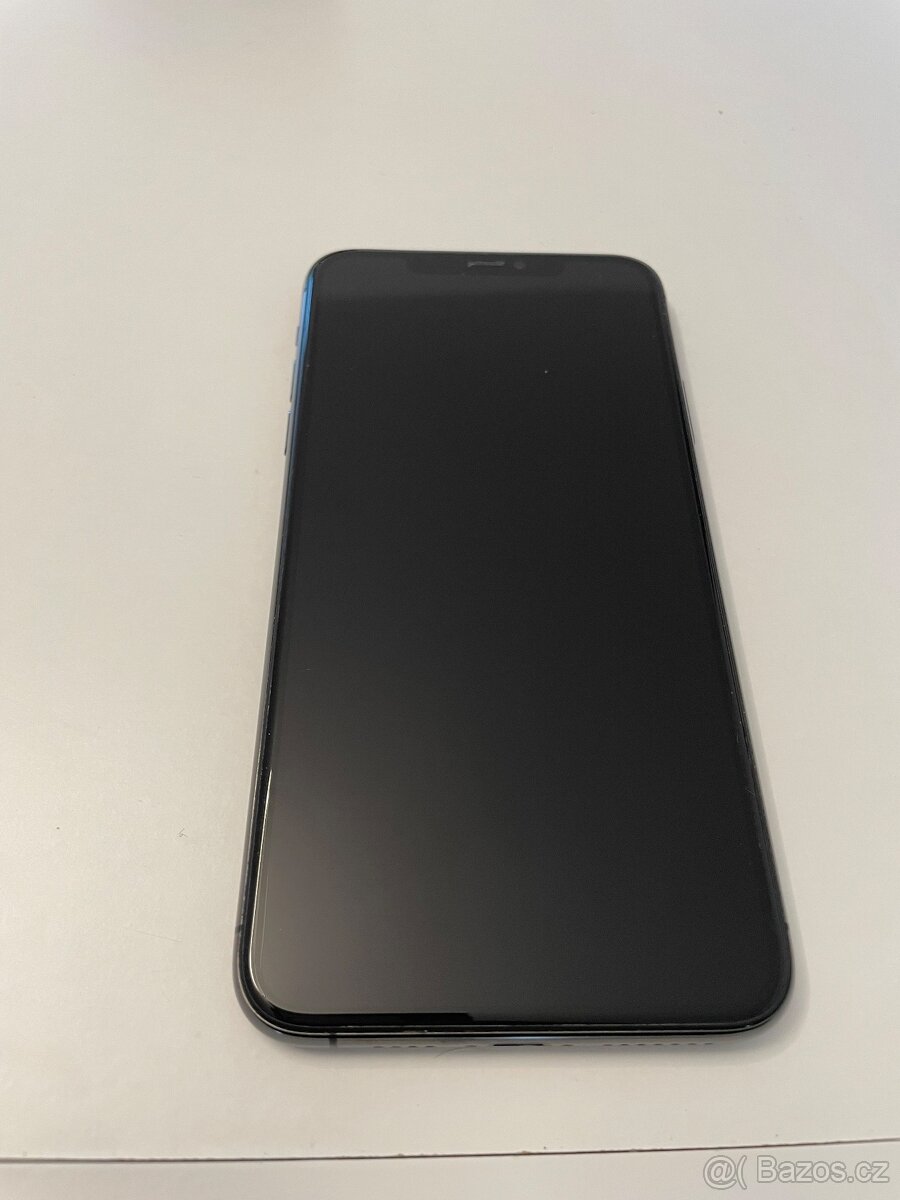 iPhone 11 Pro Max 64GB. Krásný stav