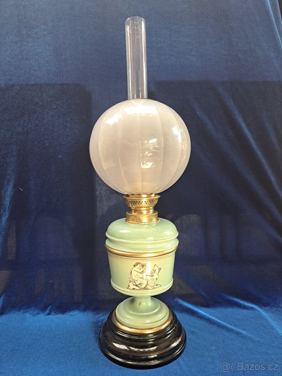 Petrolejová lampa zel