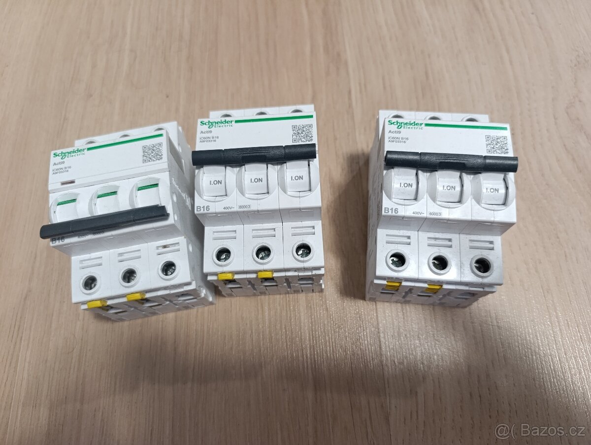 Jistič Schneider Electric B16